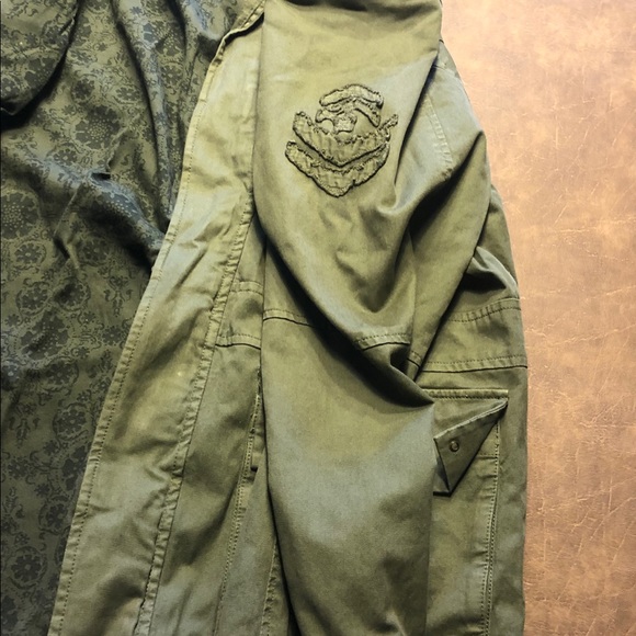 Hause of Howe Military Jacket - Picture 5 of 6